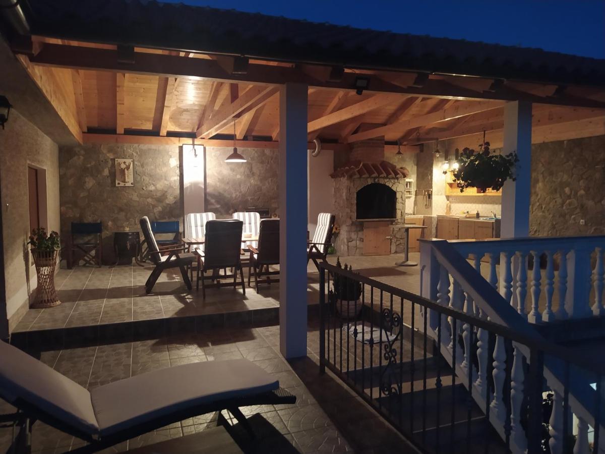 Tomic Lägenhet Novi Vinodolski Exteriör bild